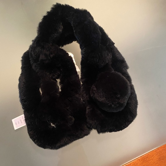 New! Genuine Fur scarf - Picture 8 of 8